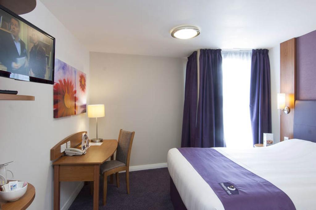 Premier Inn London Southwark - Tate Modern Room photo